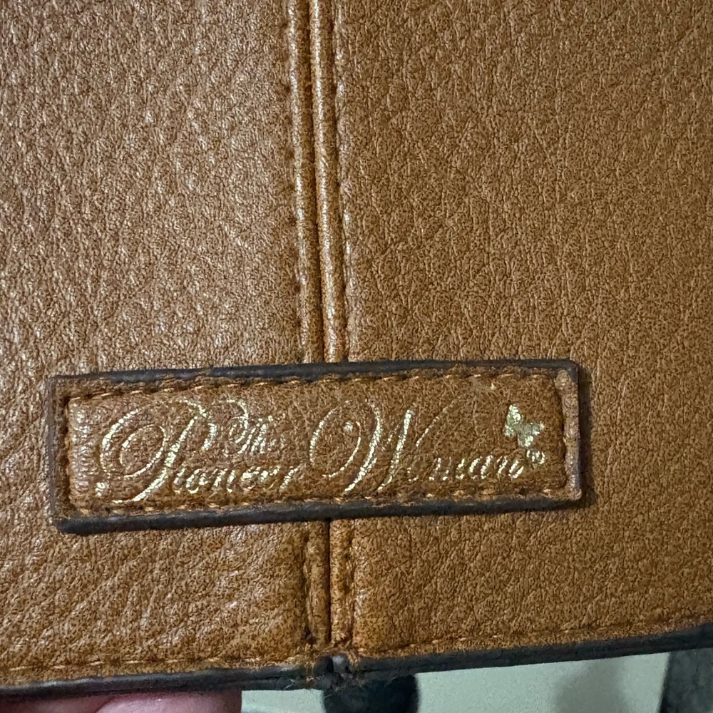 The Pioneer Woman Brown Leather Cover - Picture 3 of 10